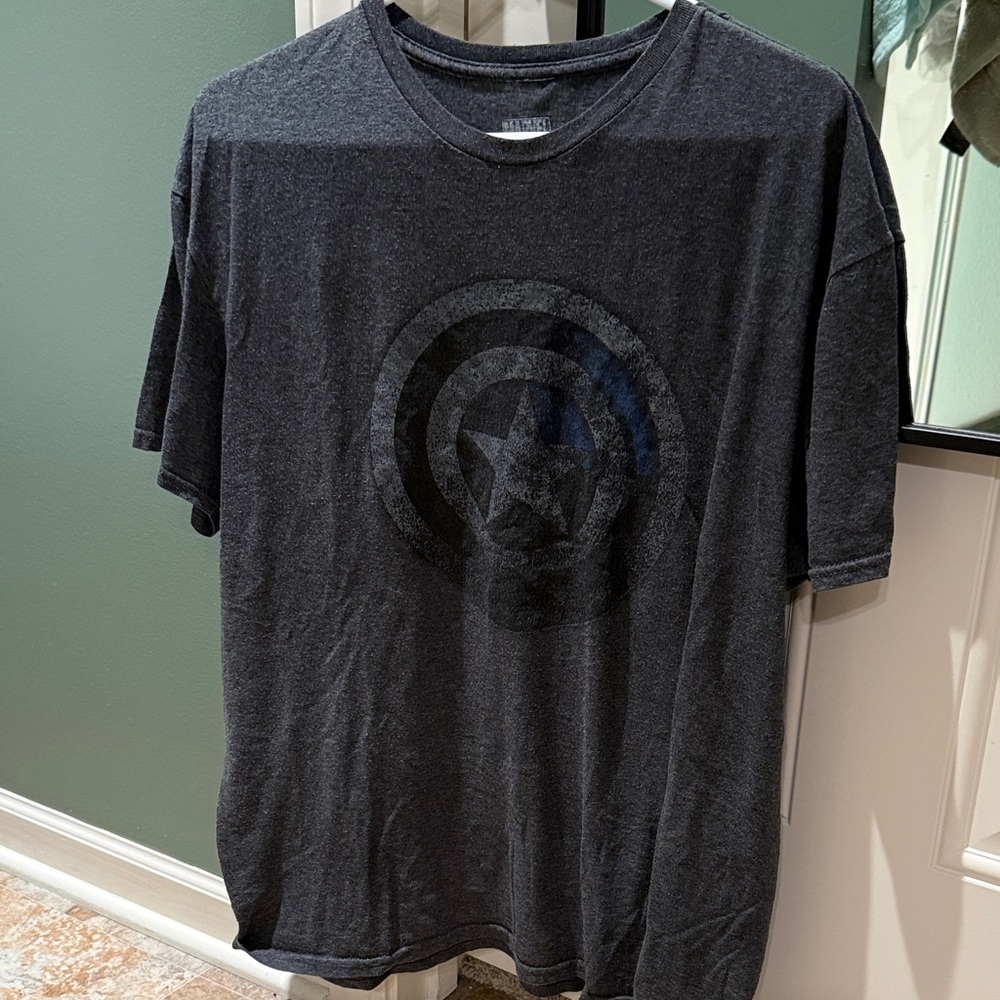 Marvel Men's Black Captain America Shield Graphic Tee